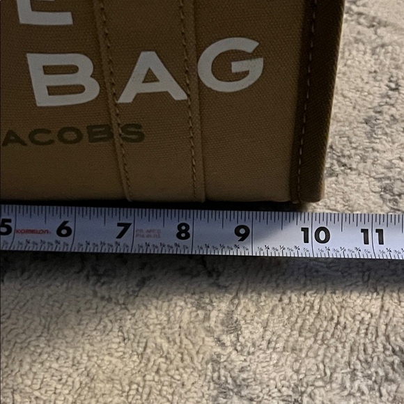 Marc Jacobs Tan Small Tote Bag - Picture 6 of 12